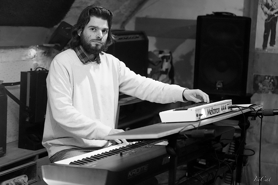 Arno Richard aux claviers