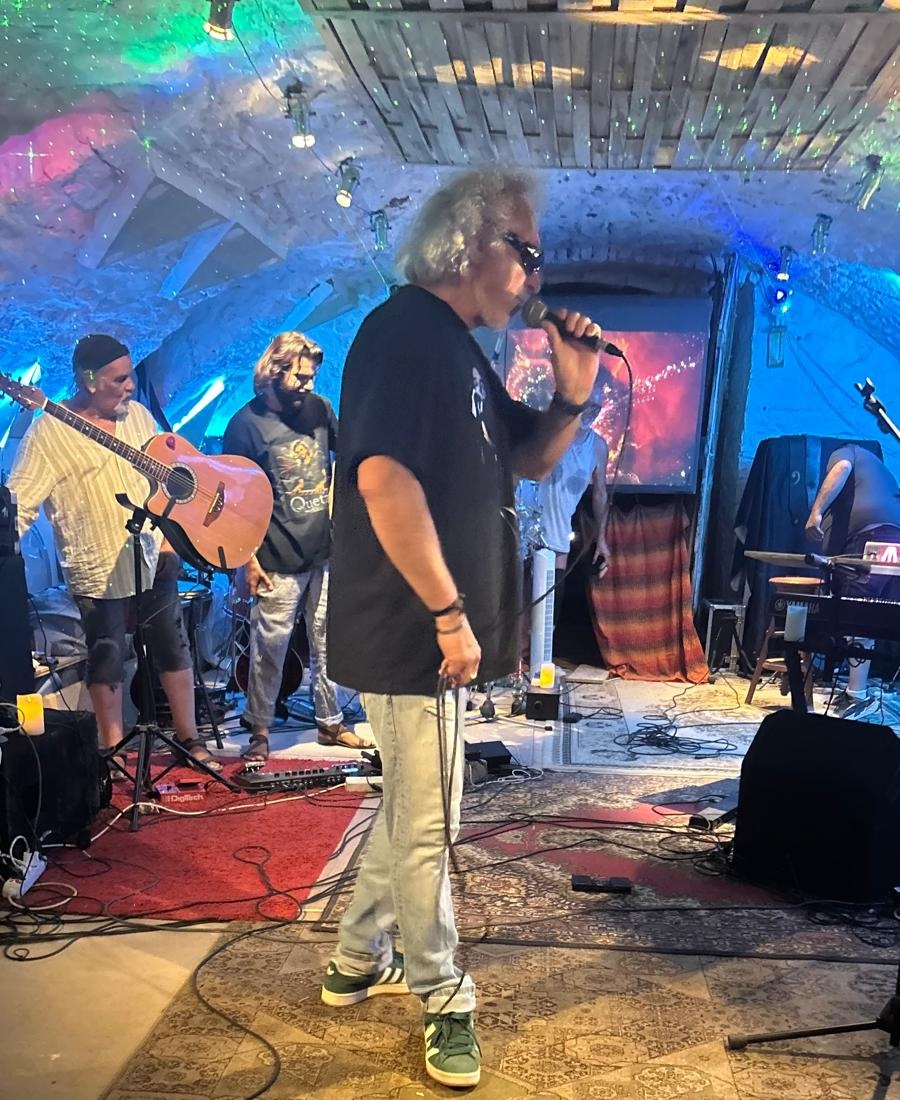 Chris, Arno et Thierry réunis sur scène avec Quetzal à La Maurelle