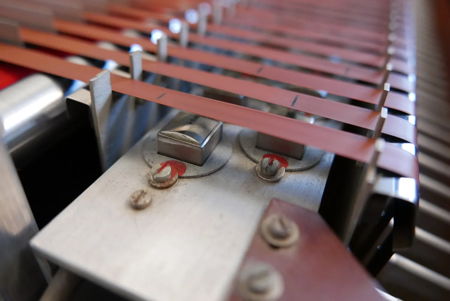 Mellotron M400 fonctionnement bandes magnétiques rock progressif Genesis King Crimson