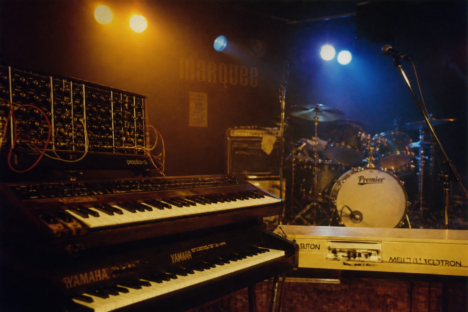1980s neo-progressive rock scene with Marillion, IQ and Pendragon influences